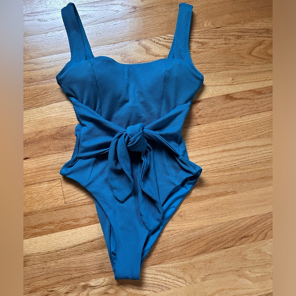 NWT!  LSPACE Balboa one-piece (hygenic liner intact) - Picture 2 of 6